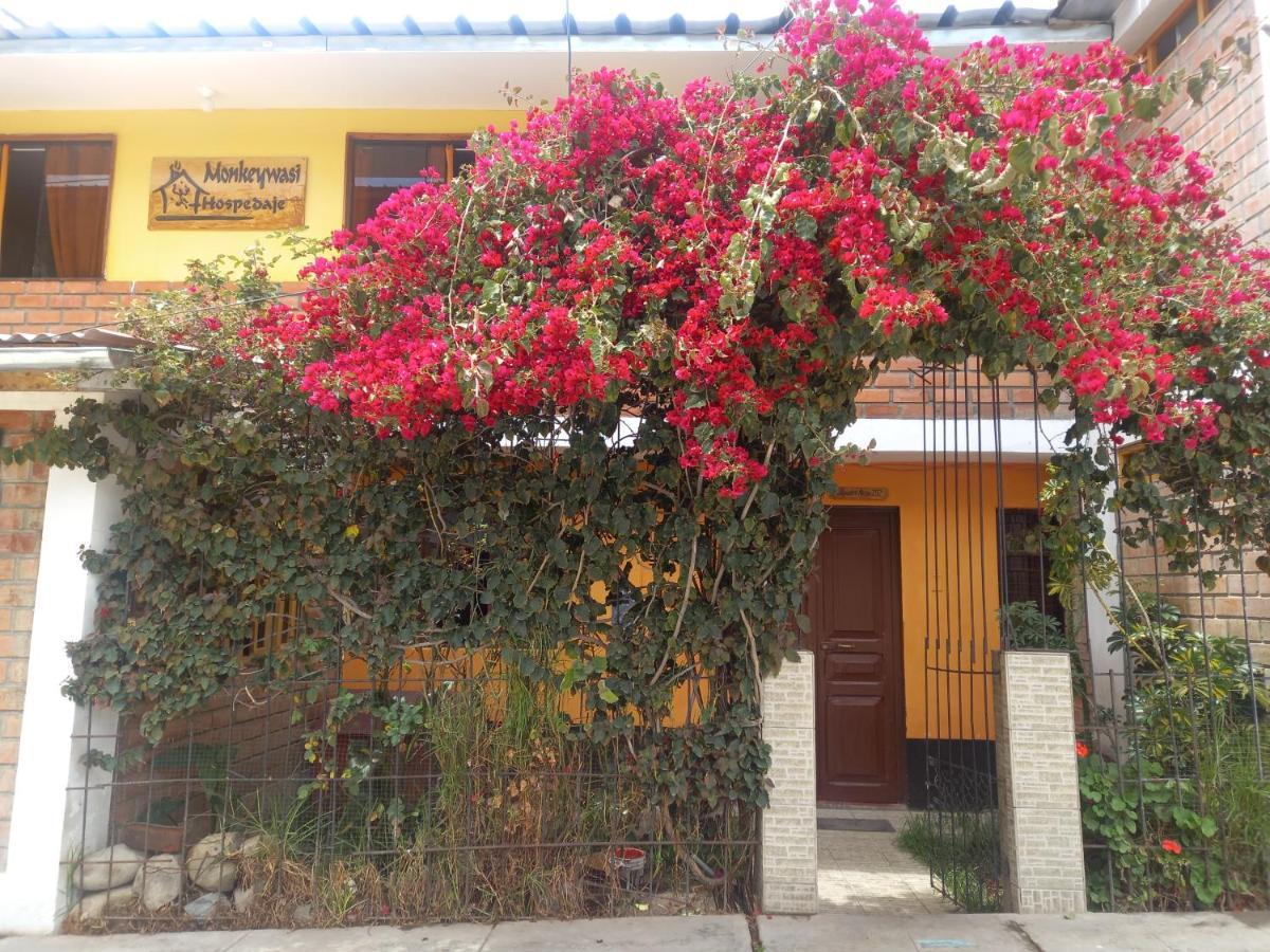 Monkeywasi Climbing Hostel 와라스 외부 사진