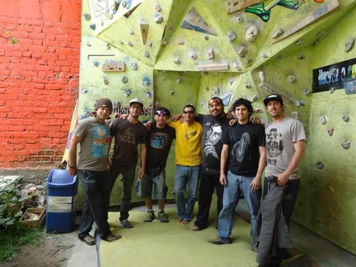Monkeywasi Climbing Hostel 와라스 외부 사진